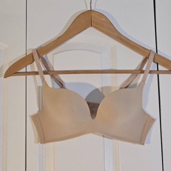 Maidenform Bra Size 34A in Nude Wireless Smoothing Push Up T-Shirt Bra RN#15763 - Picture 1 of 9